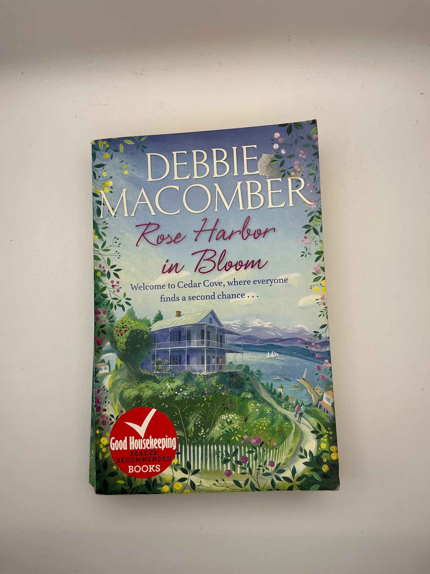 Rose Harbor: Rose Harbor in Bloom: A Novel