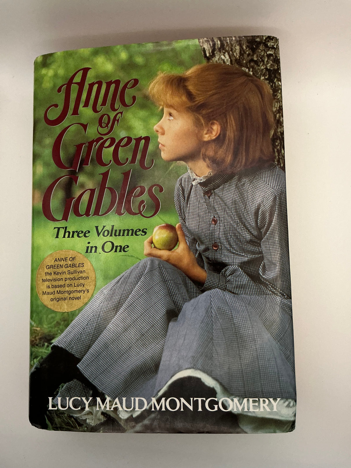 Anne of Green Gables: Anne of Green Gables: Three Volumes in One
