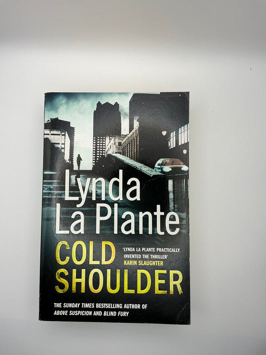 Lorraine Page: Cold Shoulder: A Lorraine Page Thriller
