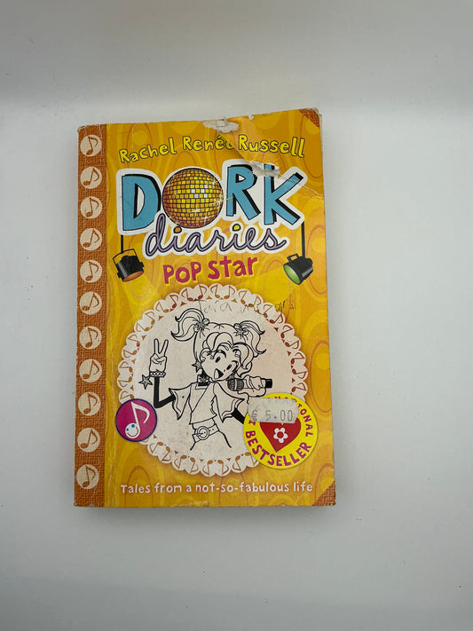 Dork Diaries: Dork Diaries: Pop Star
