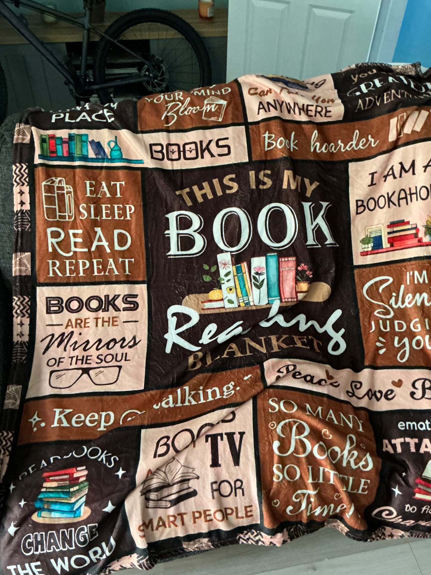 Reading blanket